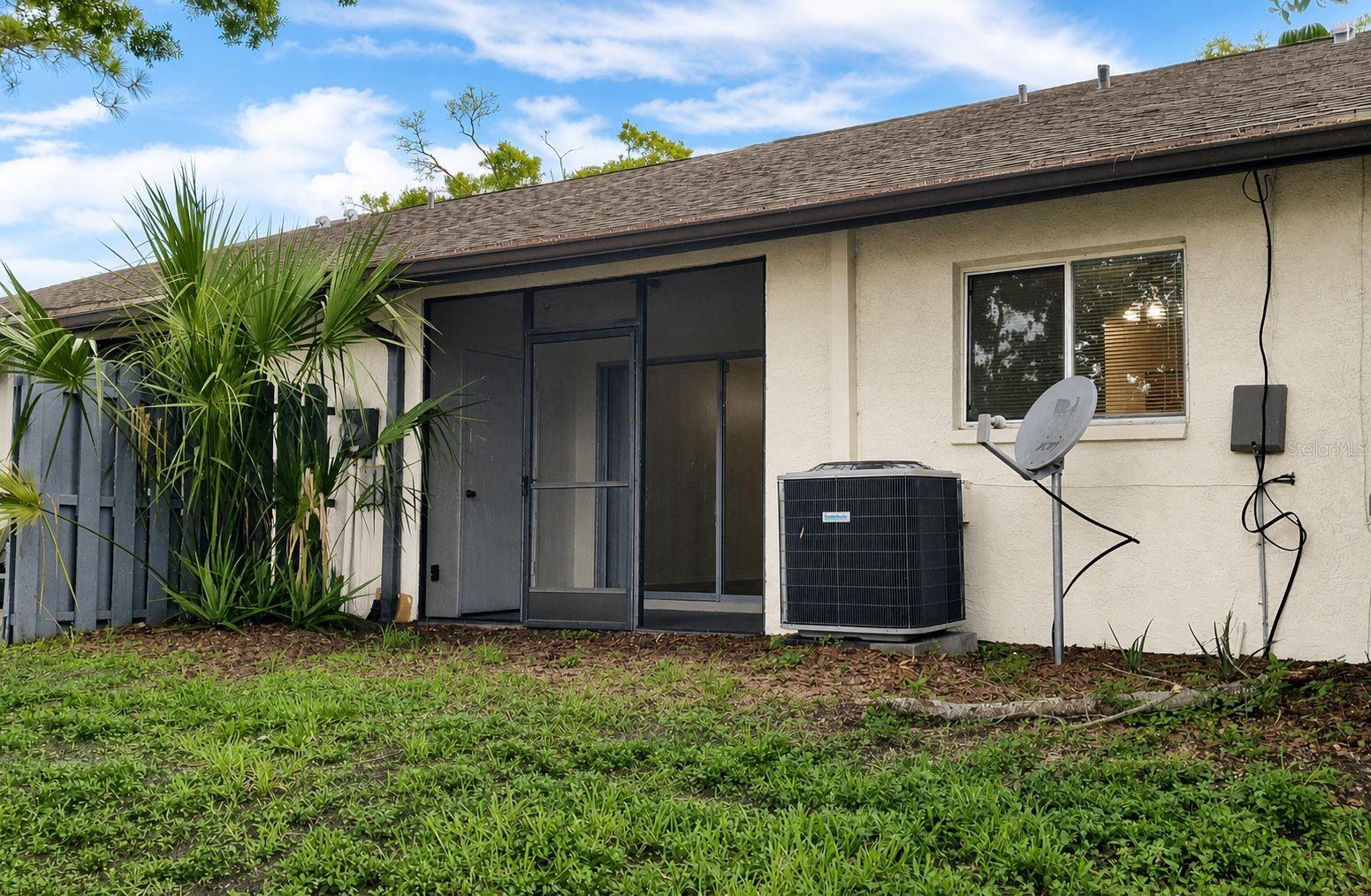 BELLE OAK VILLAS - Residential