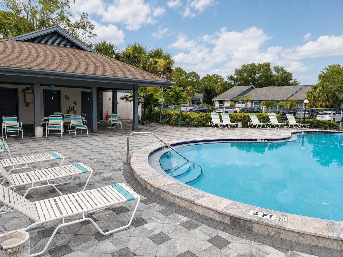 BELLE OAK VILLAS - Residential
