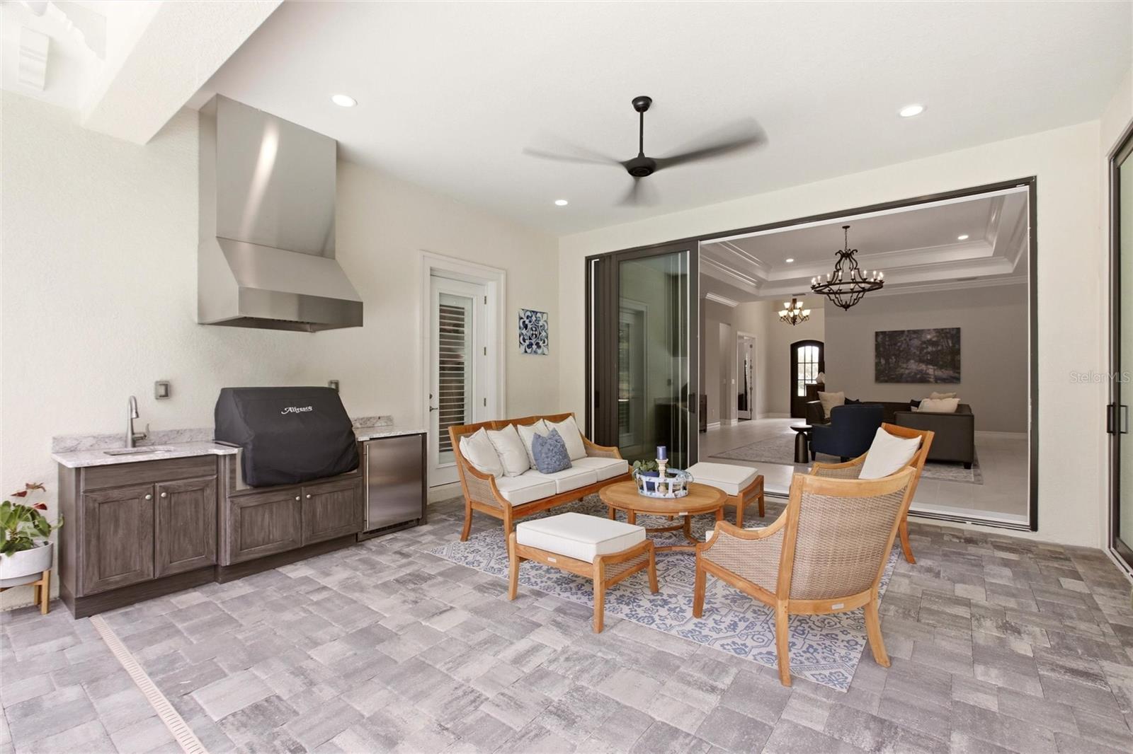 LAKE CLUB PH II - Residential