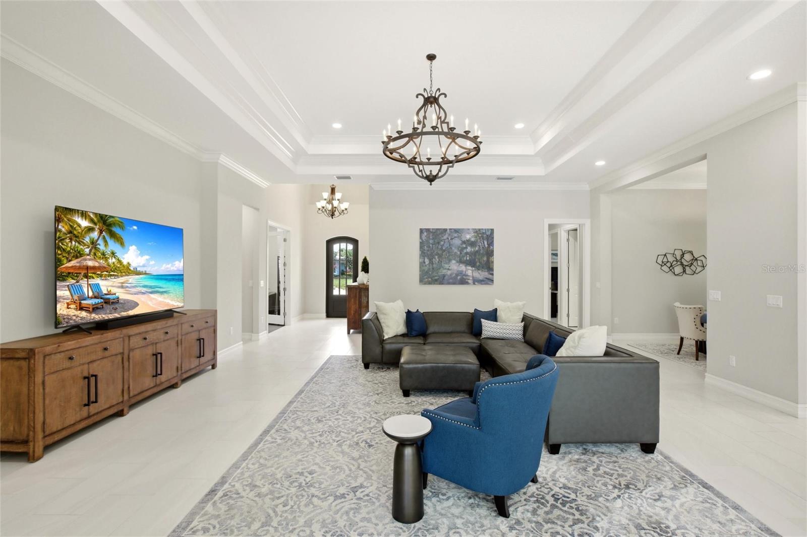 LAKE CLUB PH II - Residential