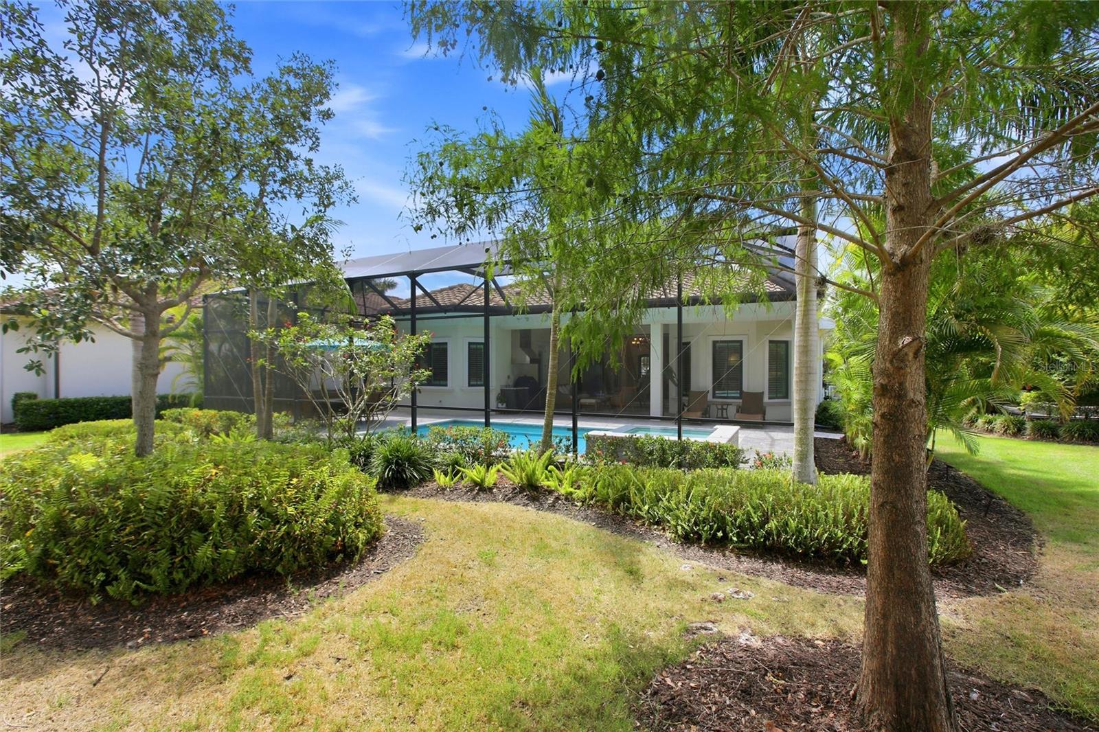LAKE CLUB PH II - Residential