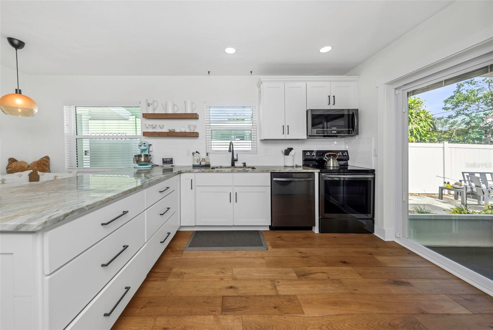 BAY TERRACE & BAY TERRACE ADD - Residential