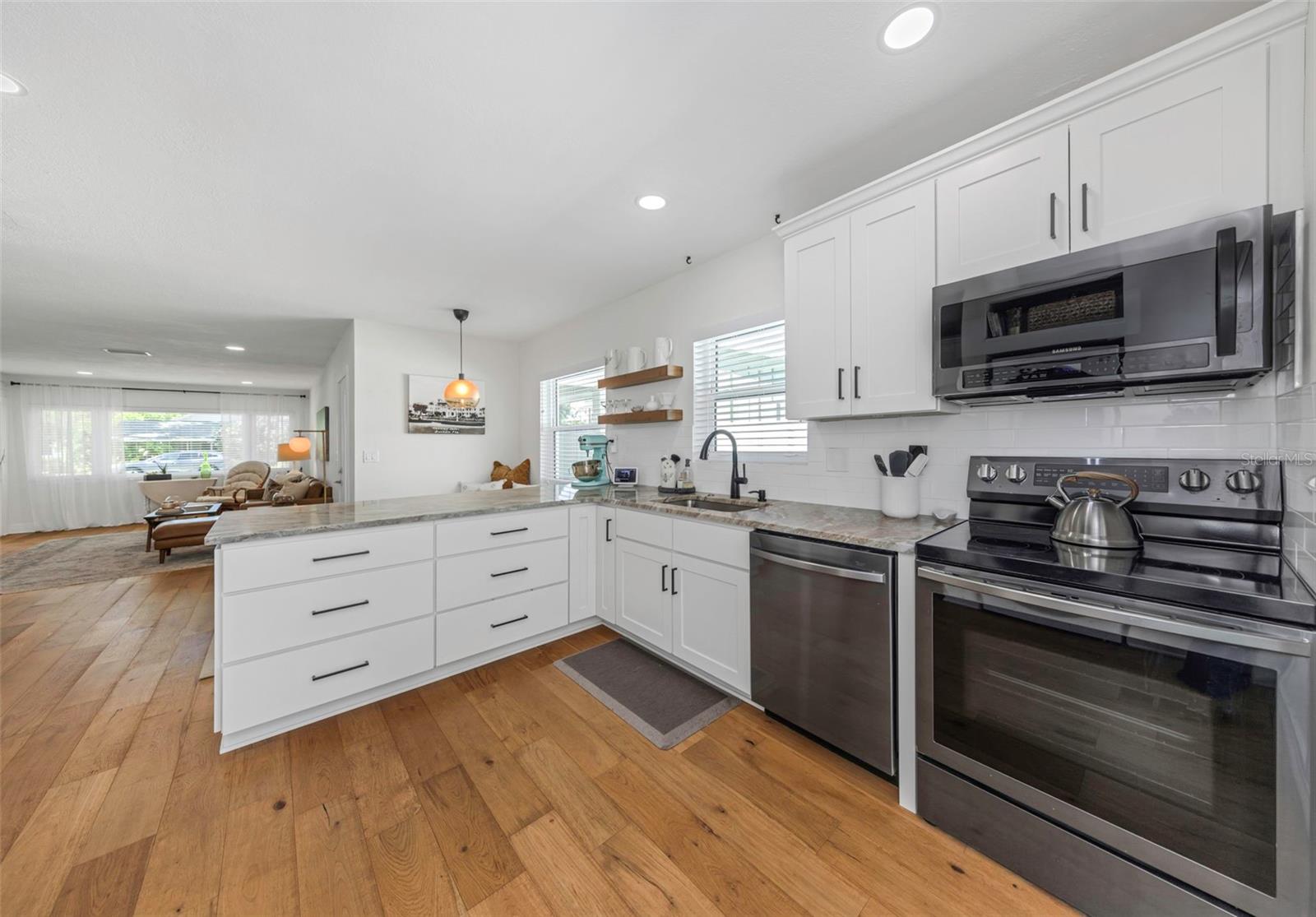 BAY TERRACE & BAY TERRACE ADD - Residential