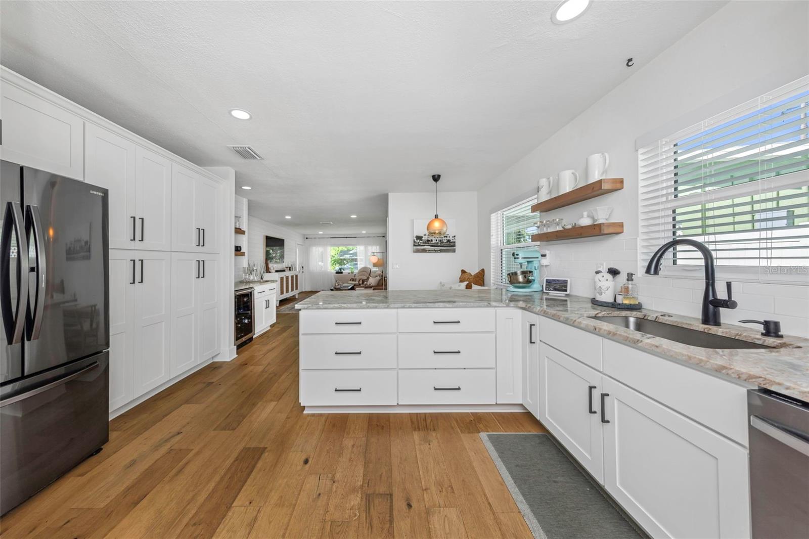 BAY TERRACE & BAY TERRACE ADD - Residential