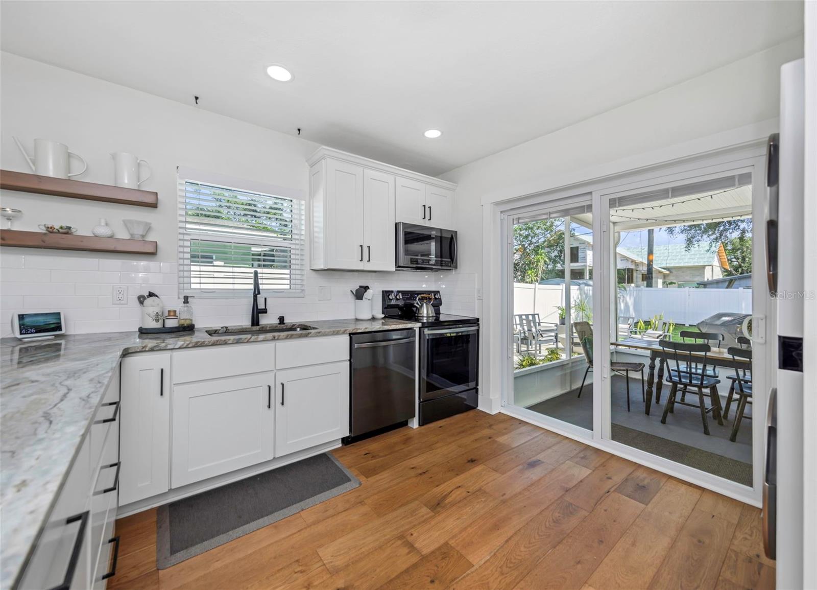 BAY TERRACE & BAY TERRACE ADD - Residential