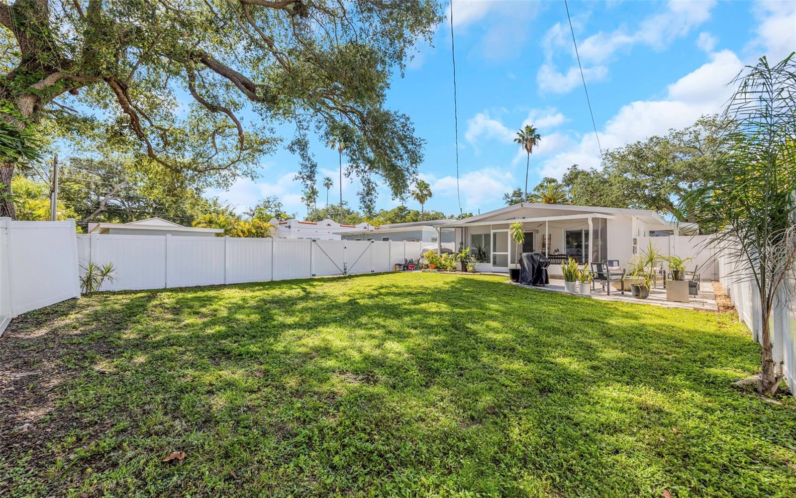 BAY TERRACE & BAY TERRACE ADD - Residential