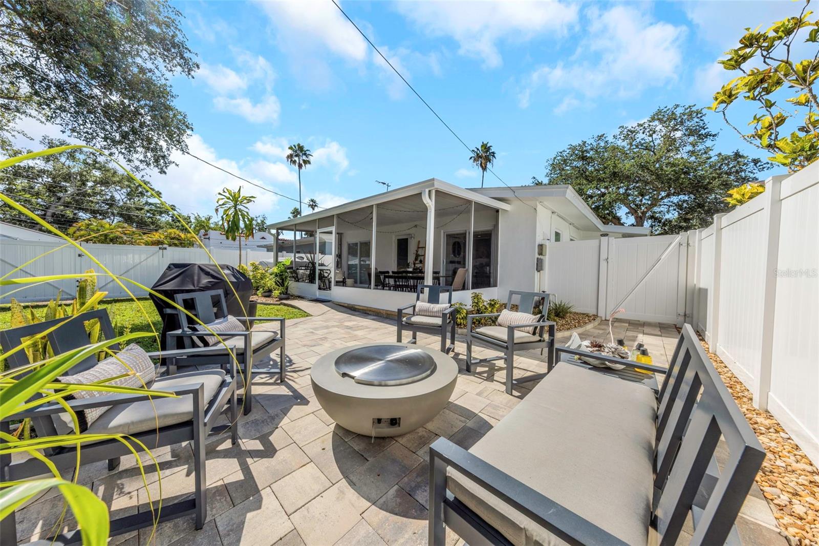 BAY TERRACE & BAY TERRACE ADD - Residential