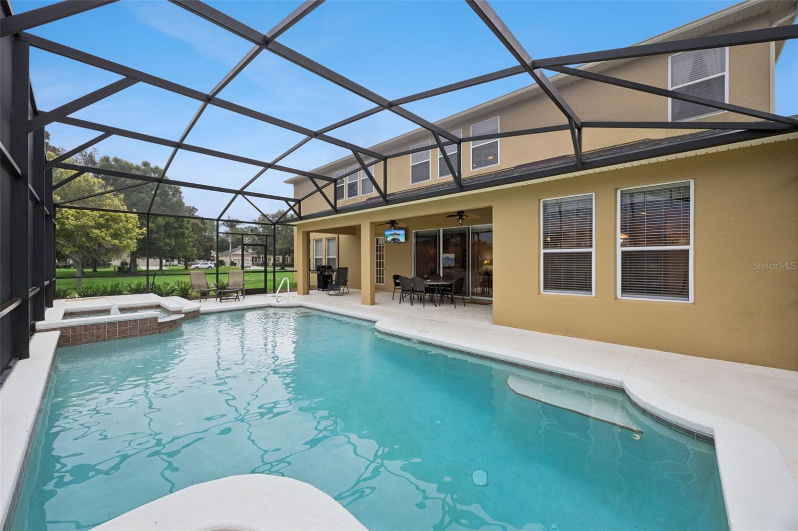 GRANDE PINES - Residential