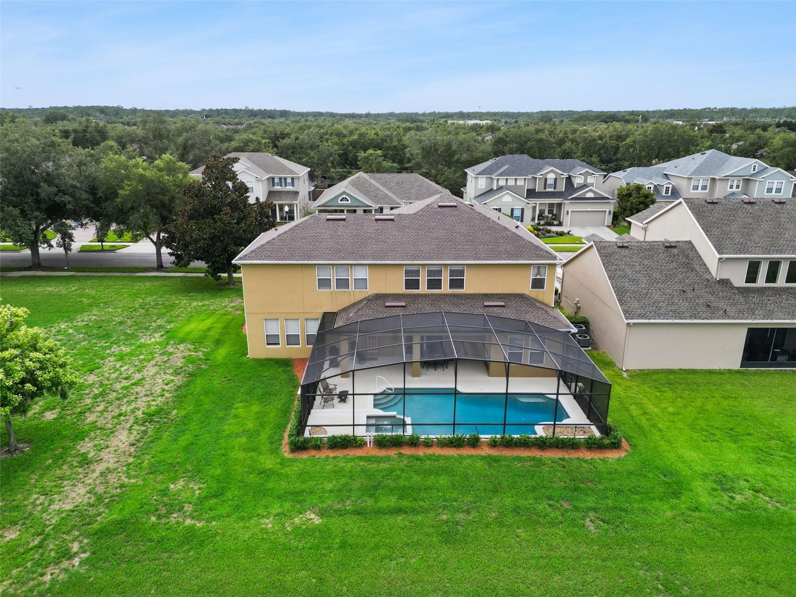 GRANDE PINES - Residential