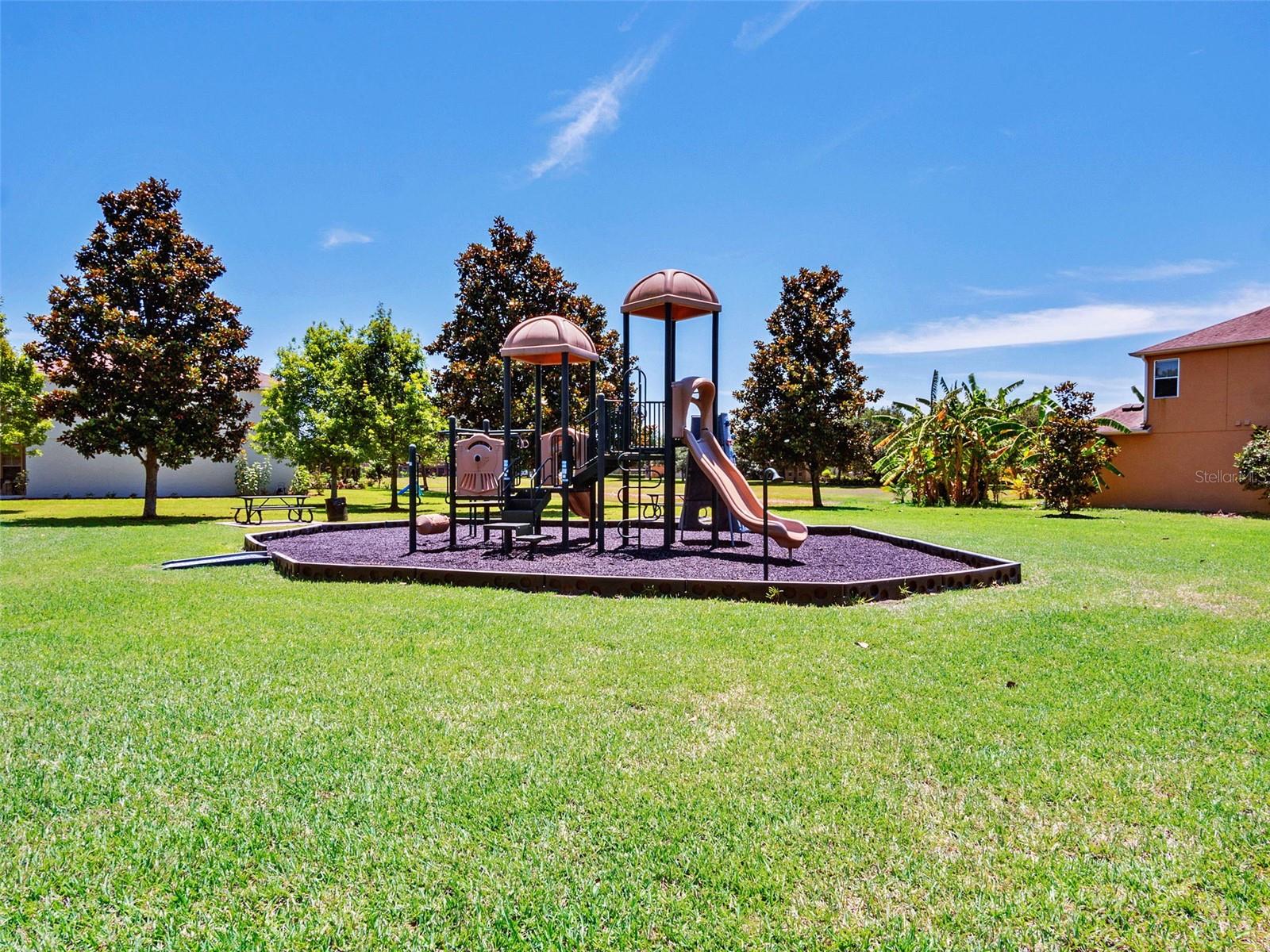 GRANDE PINES - Residential
