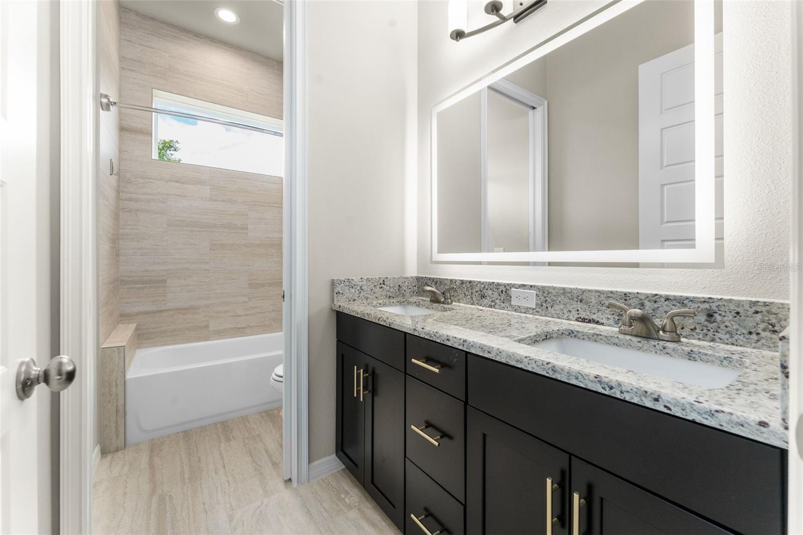 GRAND PRESERVE AT KANAPAHA PB 36 PG 1 - Residential