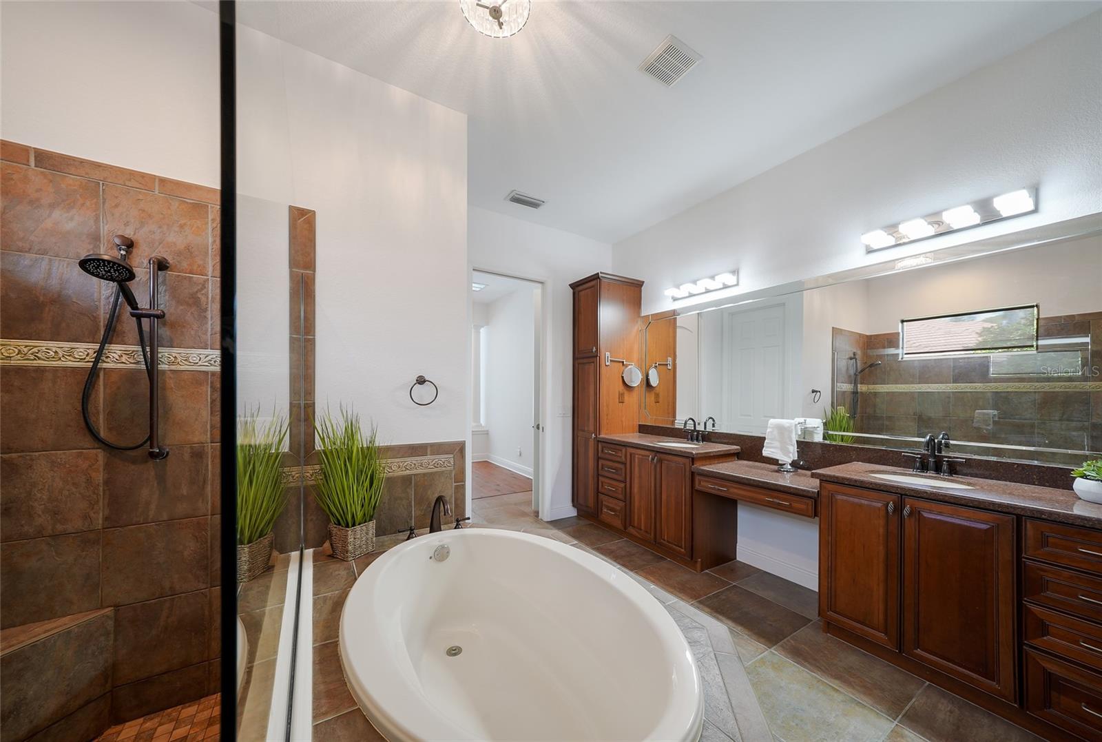 RED HAWK RESERVE PH 1 - Residential