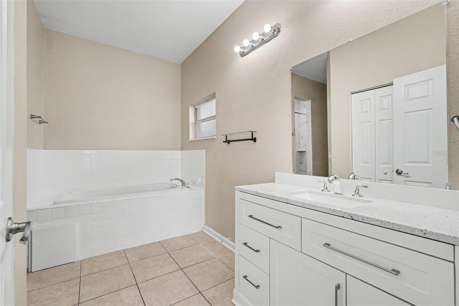 HENDRY & KNIGHTS ADD TO - Residential Lease