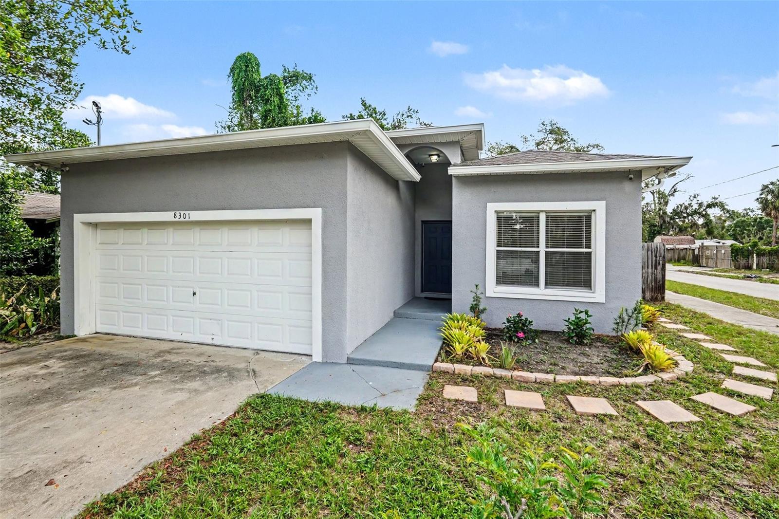 HENDRY & KNIGHTS ADD TO - Residential Lease