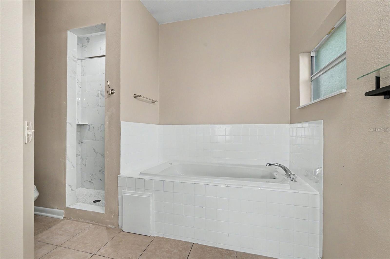 HENDRY & KNIGHTS ADD TO - Residential Lease