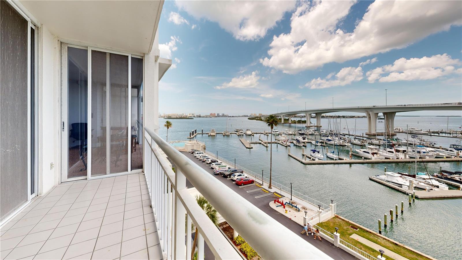 PIERCE 100 CONDO - Residential