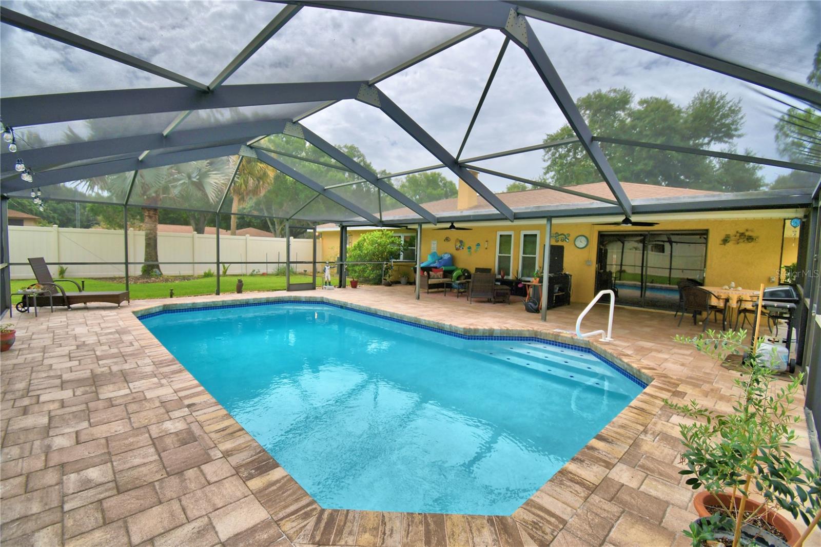 LAKE WHISTLER ESTATES - Residential