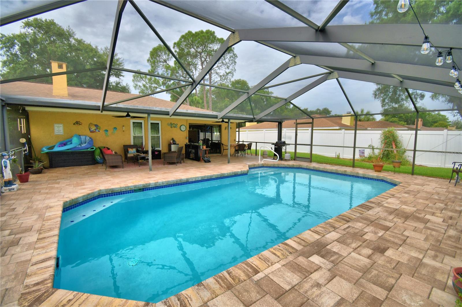 LAKE WHISTLER ESTATES - Residential