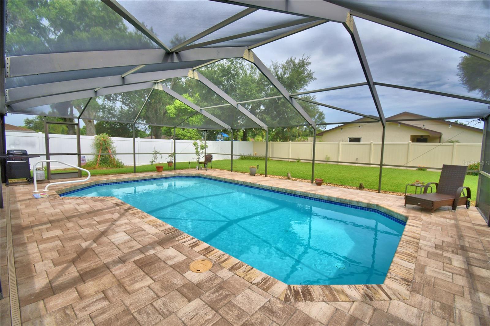 LAKE WHISTLER ESTATES - Residential