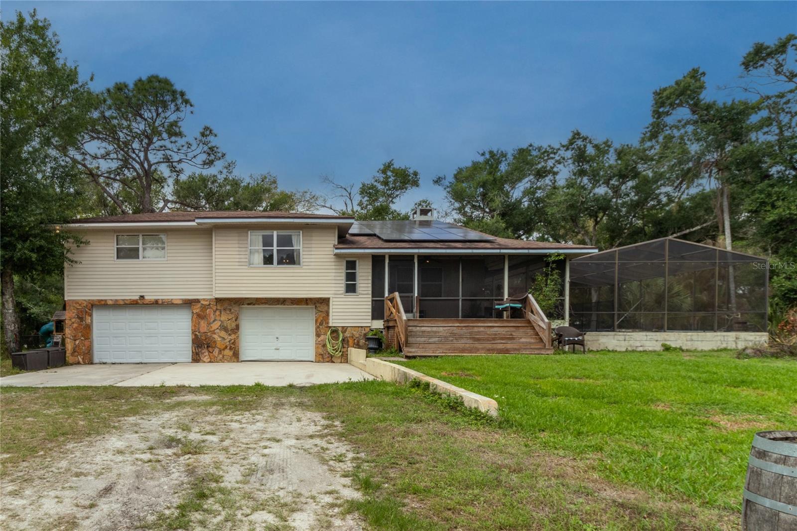 RIVER PALMS - Residential
