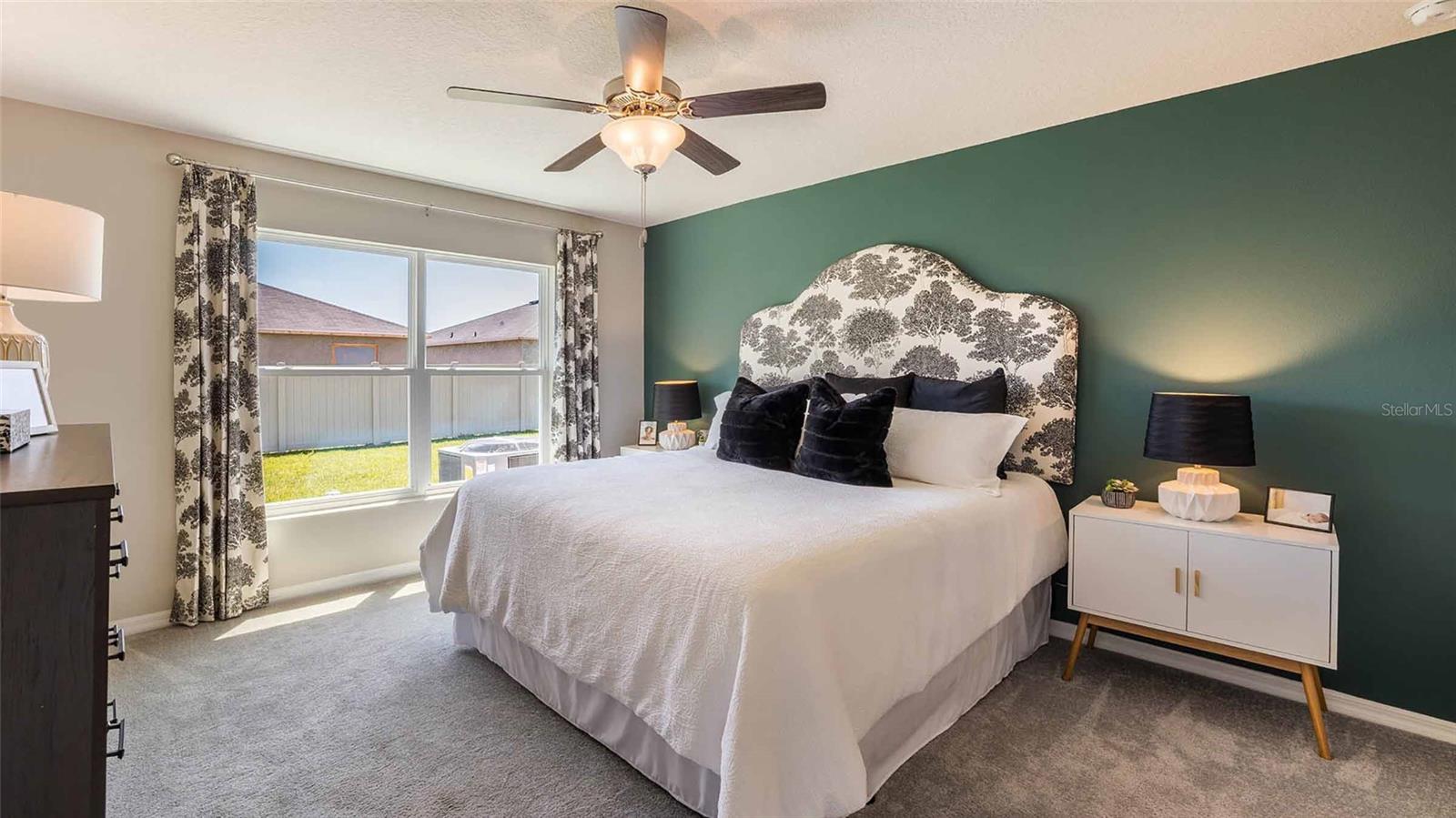 BELLA LAGO - Residential
