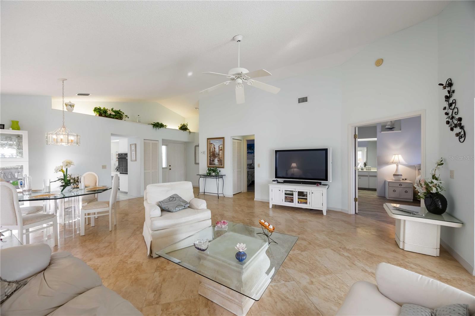 HARRINGTON LAKE - Residential