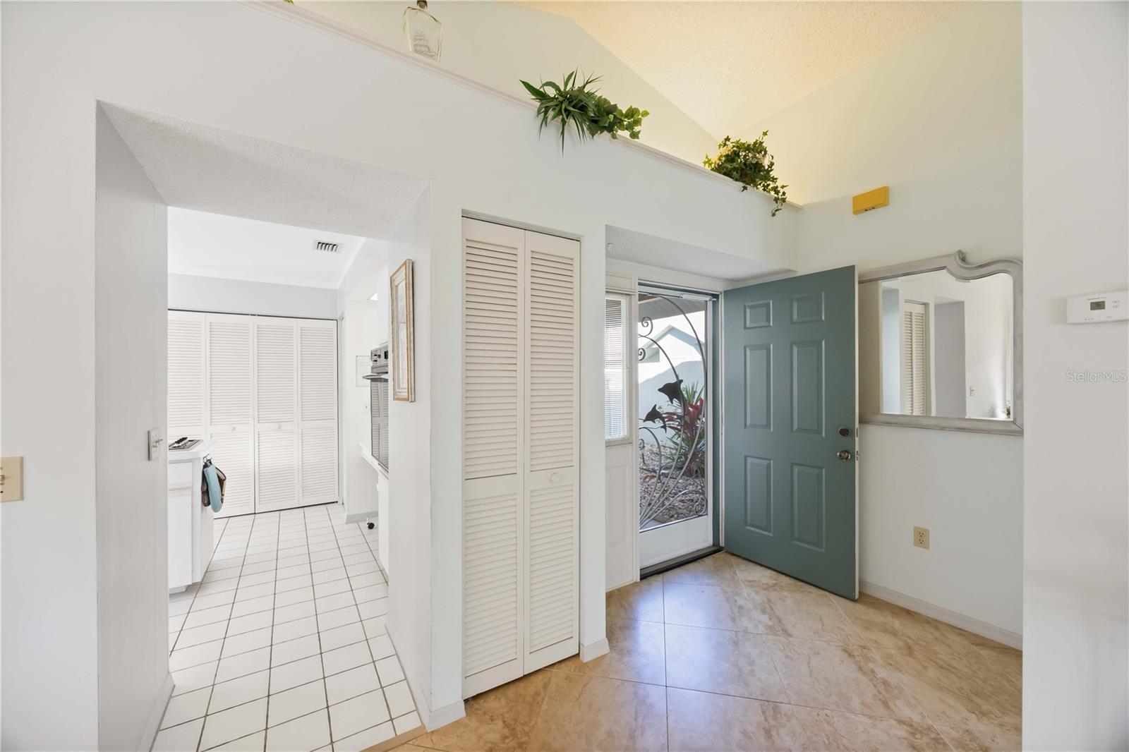 HARRINGTON LAKE - Residential