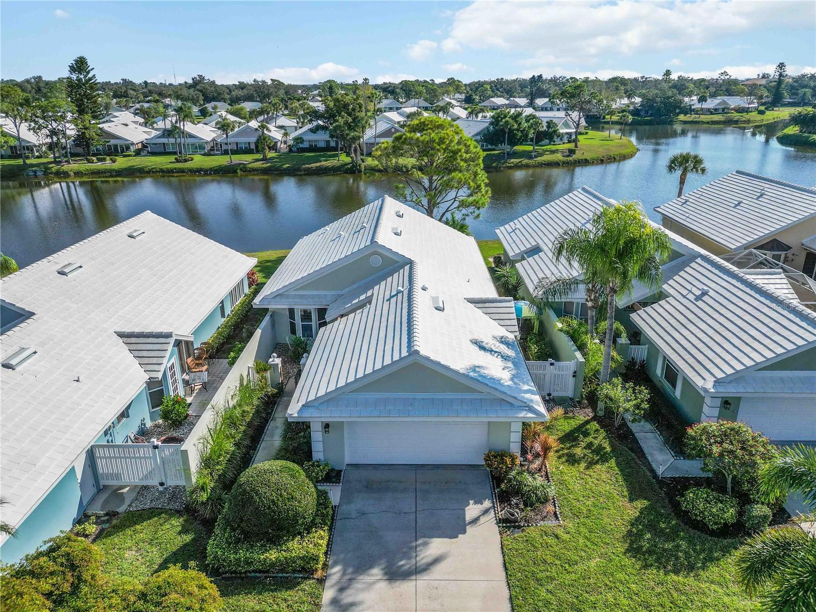 HARRINGTON LAKE - Residential
