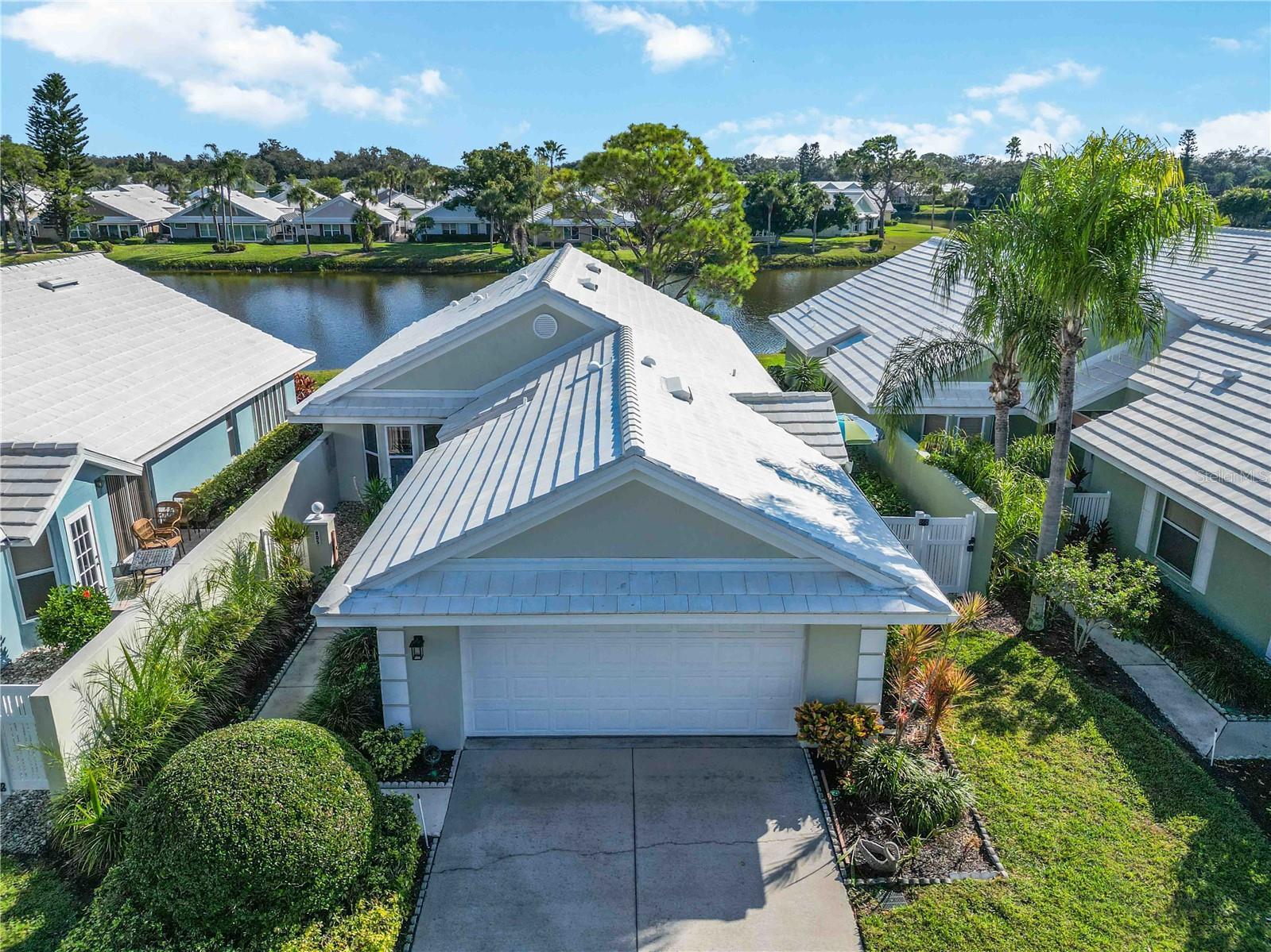 HARRINGTON LAKE - Residential