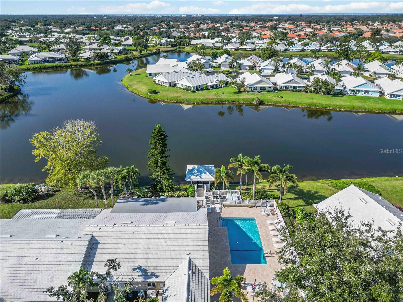 HARRINGTON LAKE - Residential