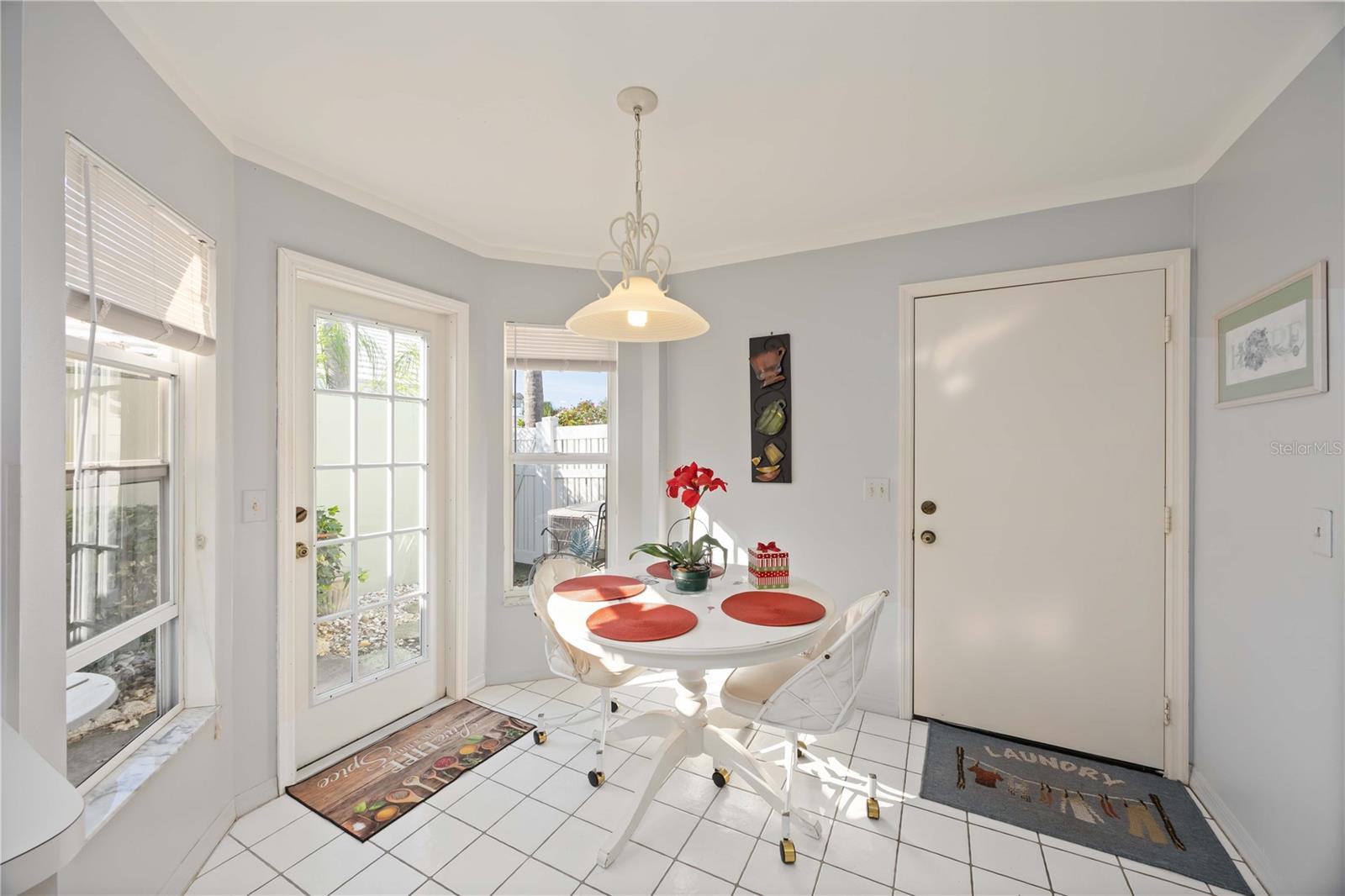 HARRINGTON LAKE - Residential