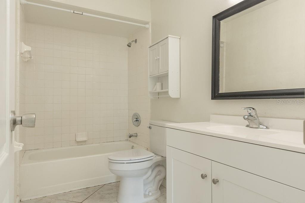 DELTONA LAKES UNIT 48 - Residential Lease
