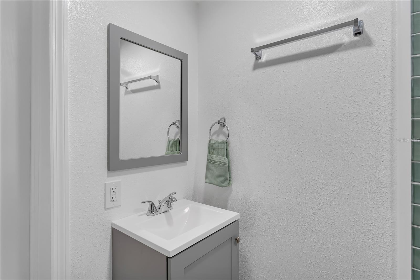 WESTGATE MANOR 1ST ADD - Residential Lease