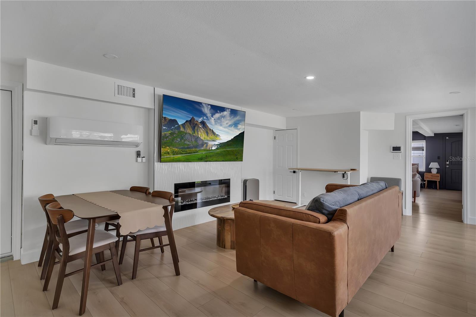 WESTGATE MANOR 1ST ADD - Residential Lease
