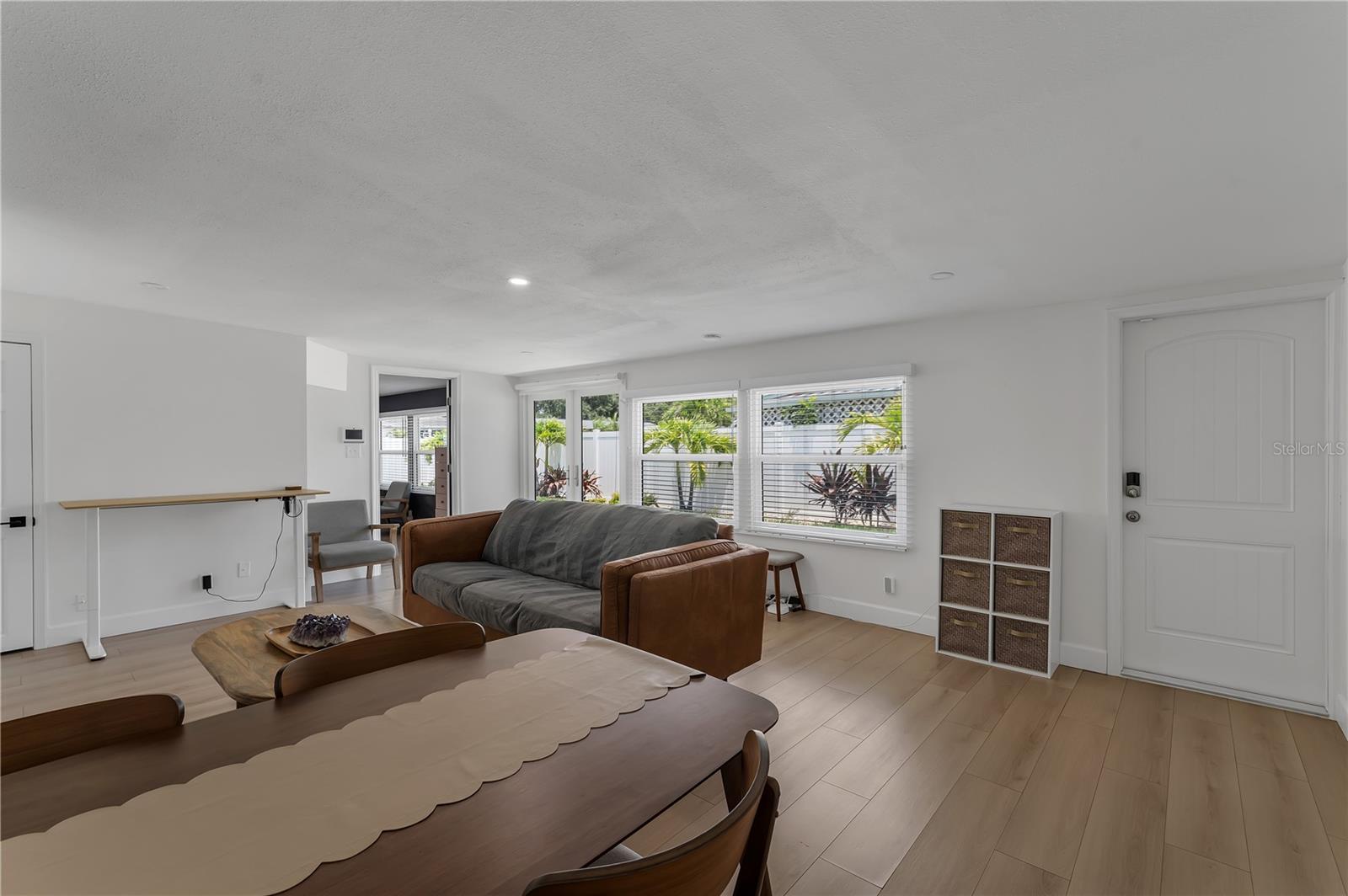 WESTGATE MANOR 1ST ADD - Residential Lease