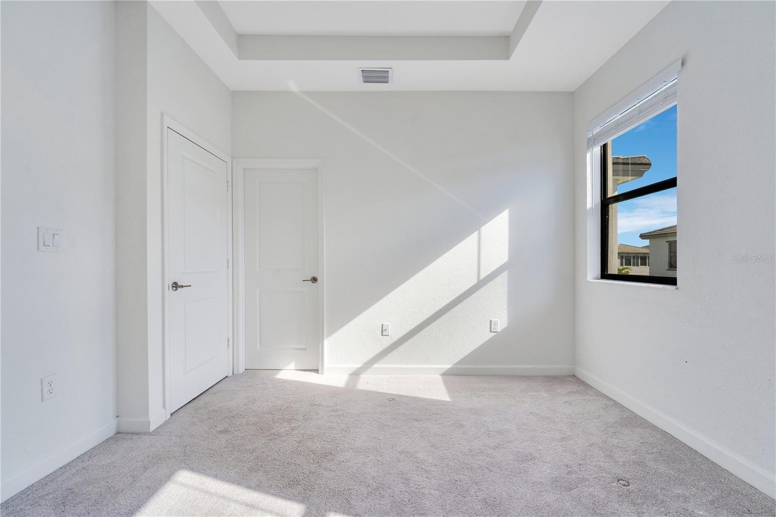 PINE ISLE - Residential