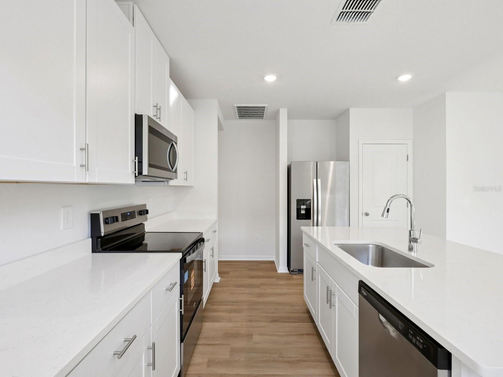 MAGNOLIA BAY - Residential