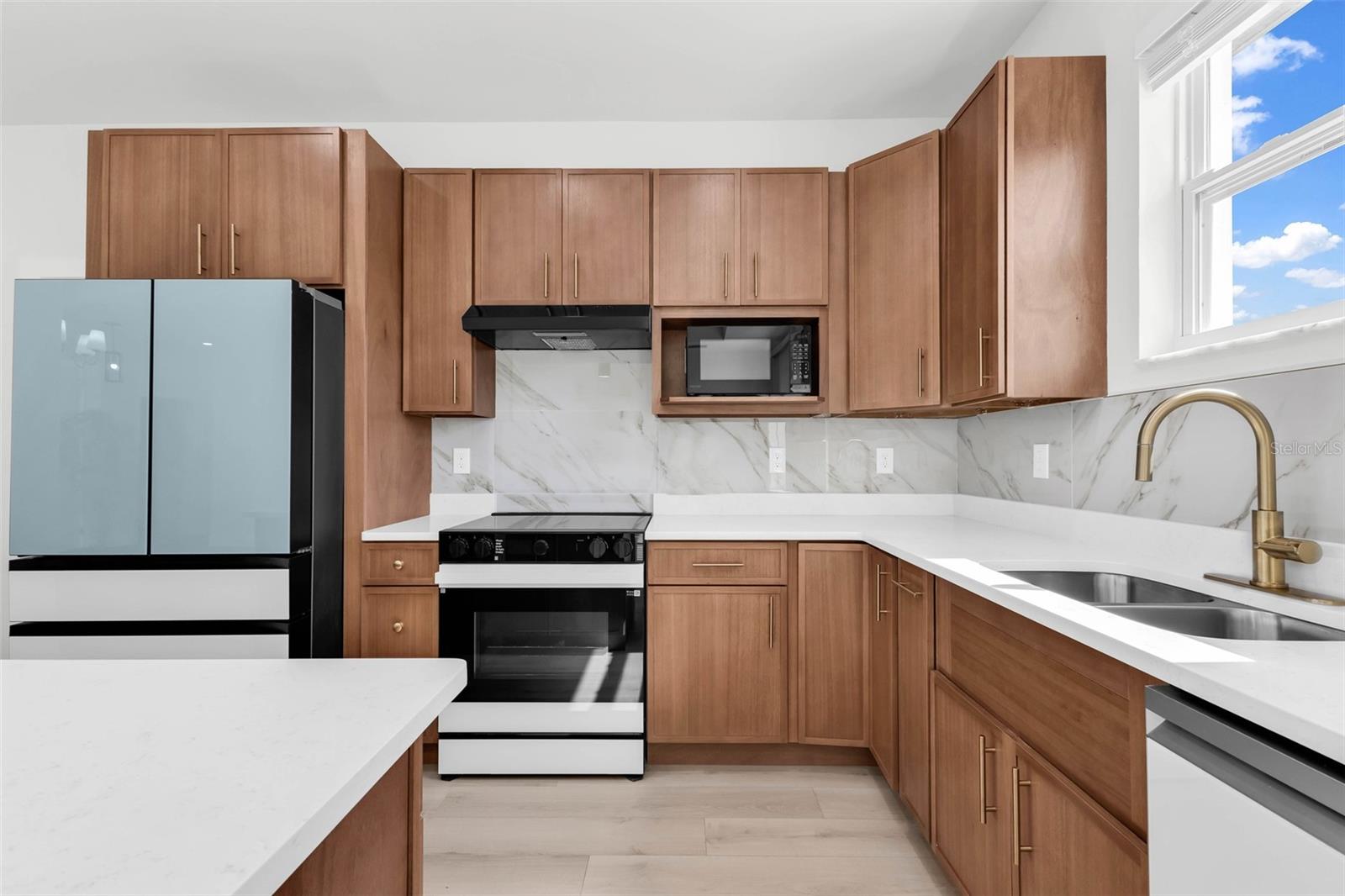 ROTONDA SANDS - Residential