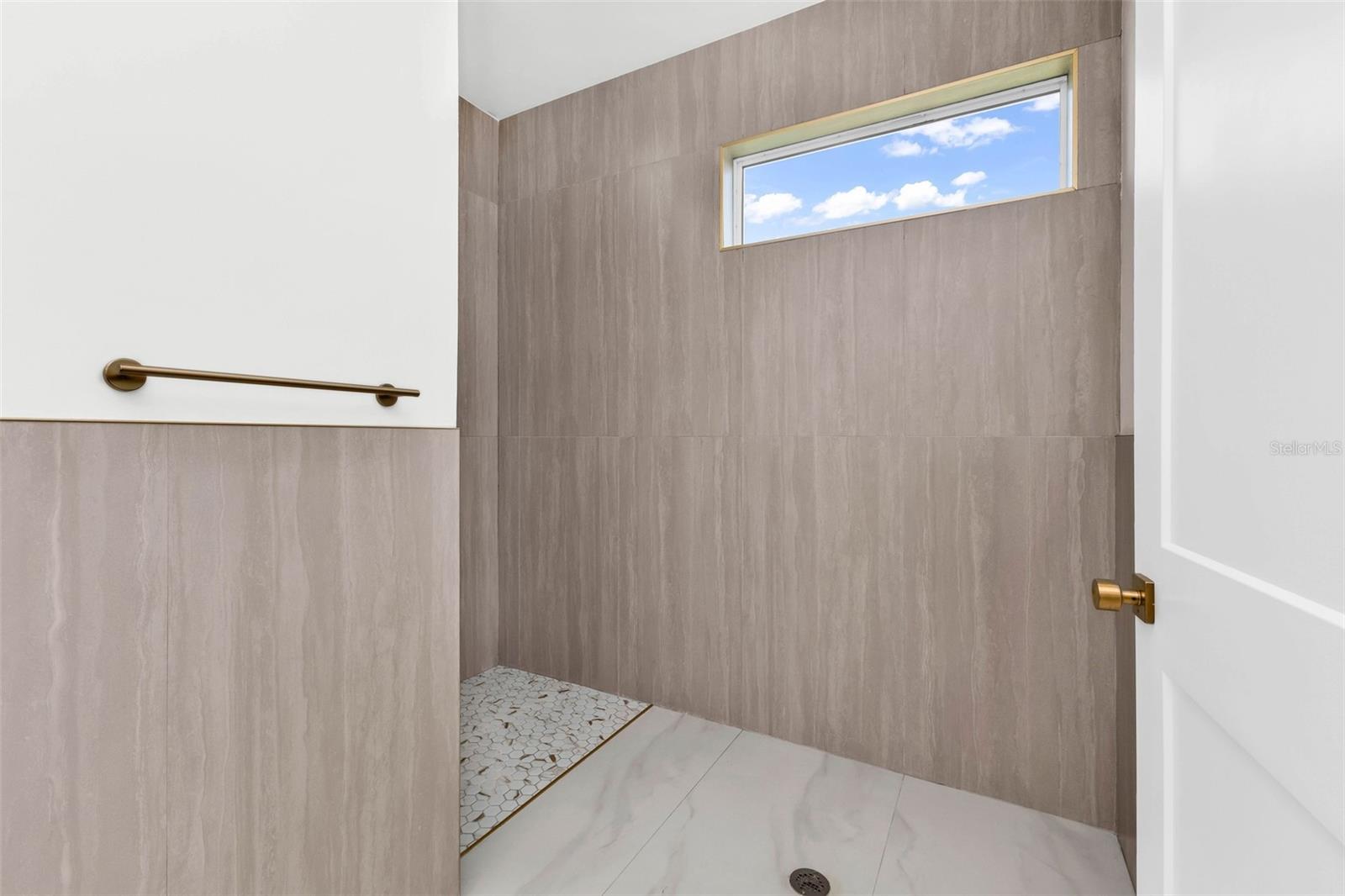 ROTONDA SANDS - Residential