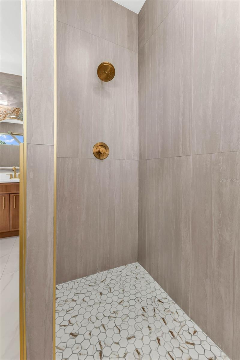 ROTONDA SANDS - Residential