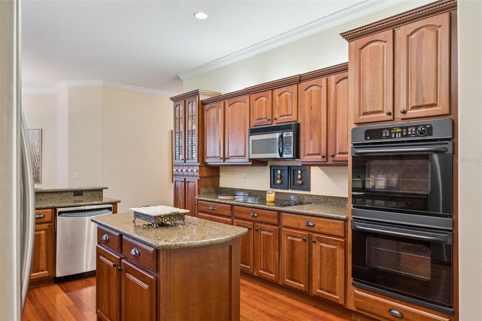 LAKE COVE POINTE 46/58 - Residential