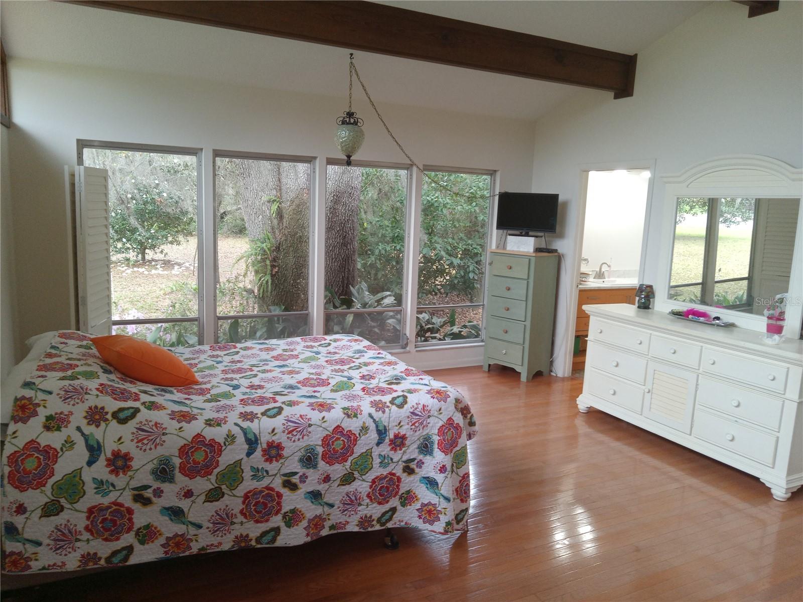 SUNNINGDALE - Residential