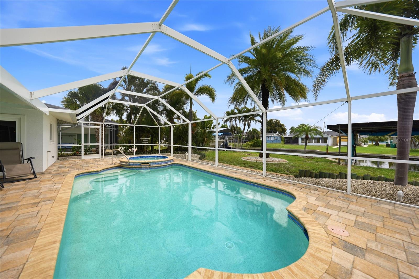 POINT PINES - Residential