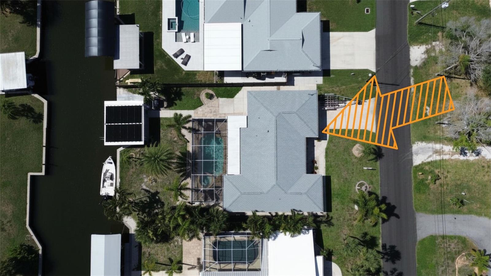 POINT PINES - Residential
