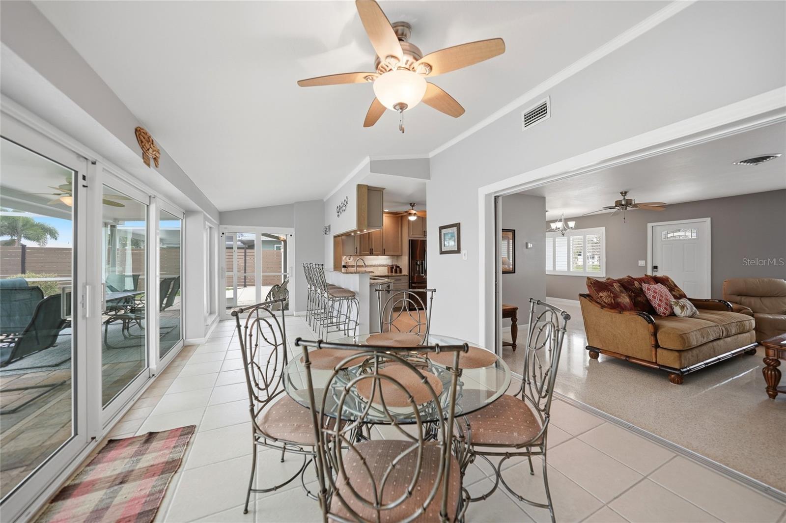 POINT PINES - Residential