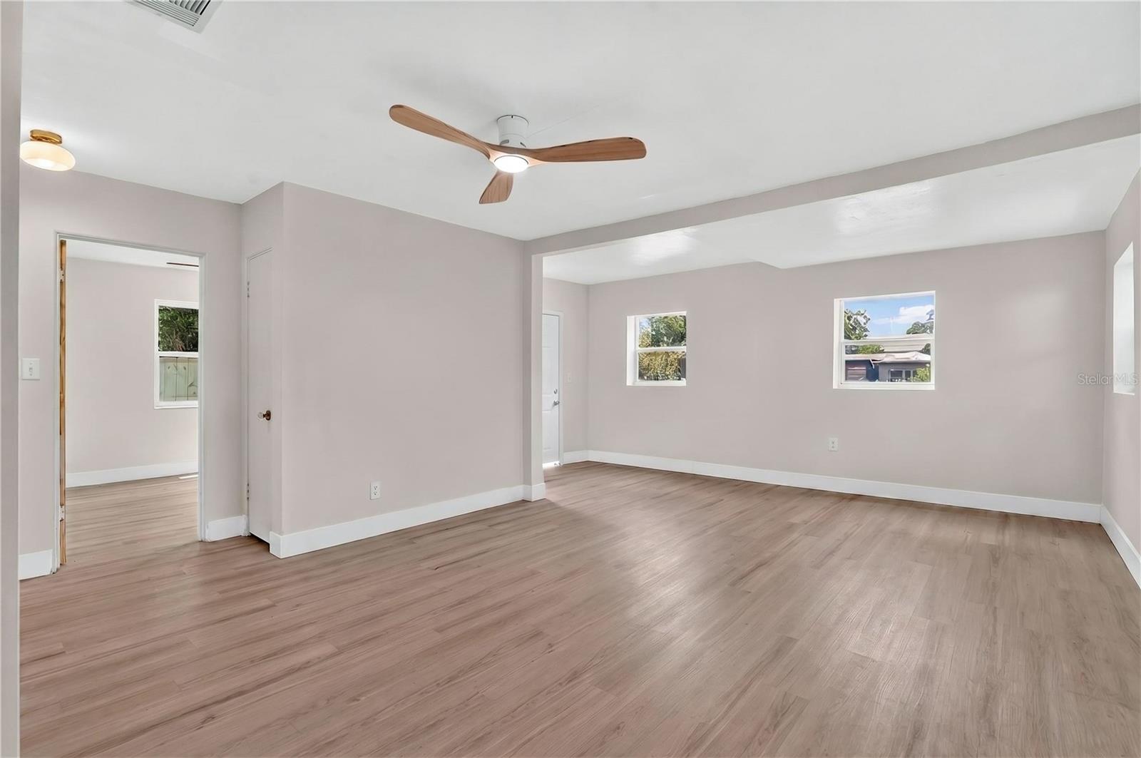 EAST ROSELAWN - Residential