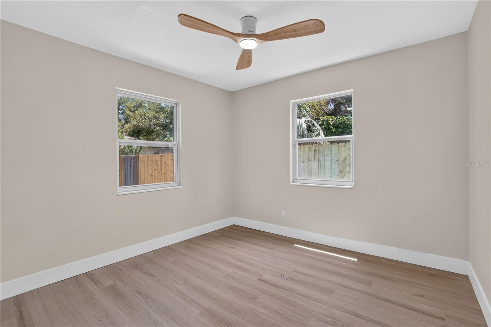 EAST ROSELAWN - Residential