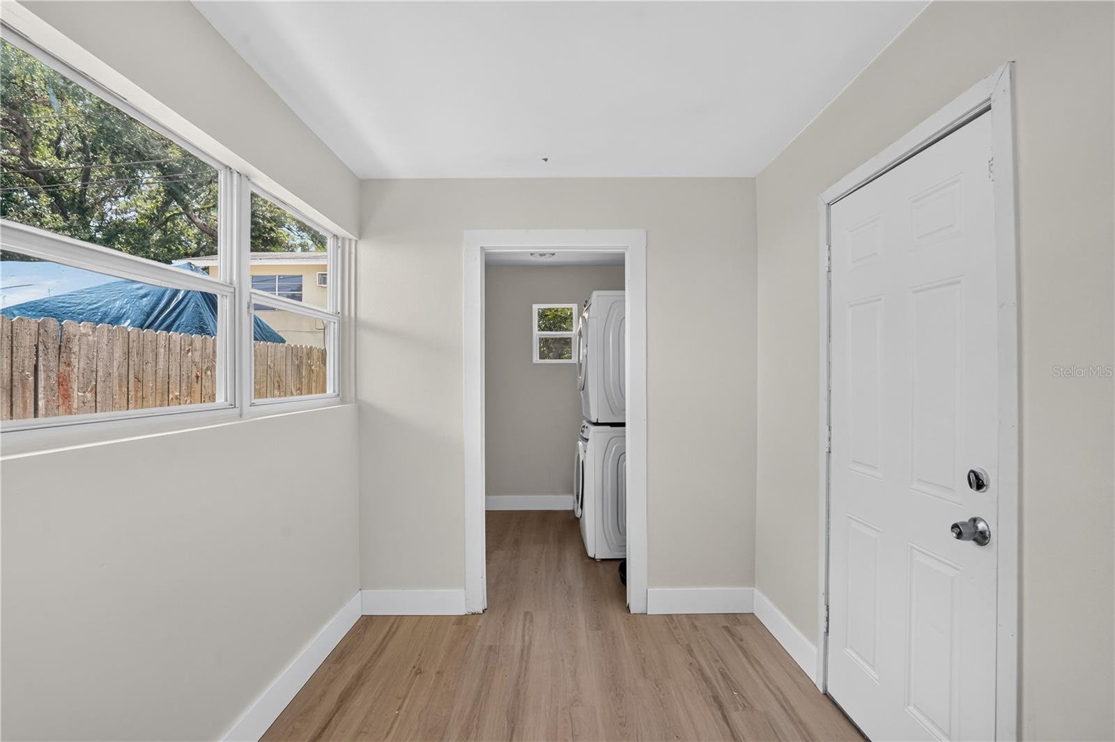 EAST ROSELAWN - Residential