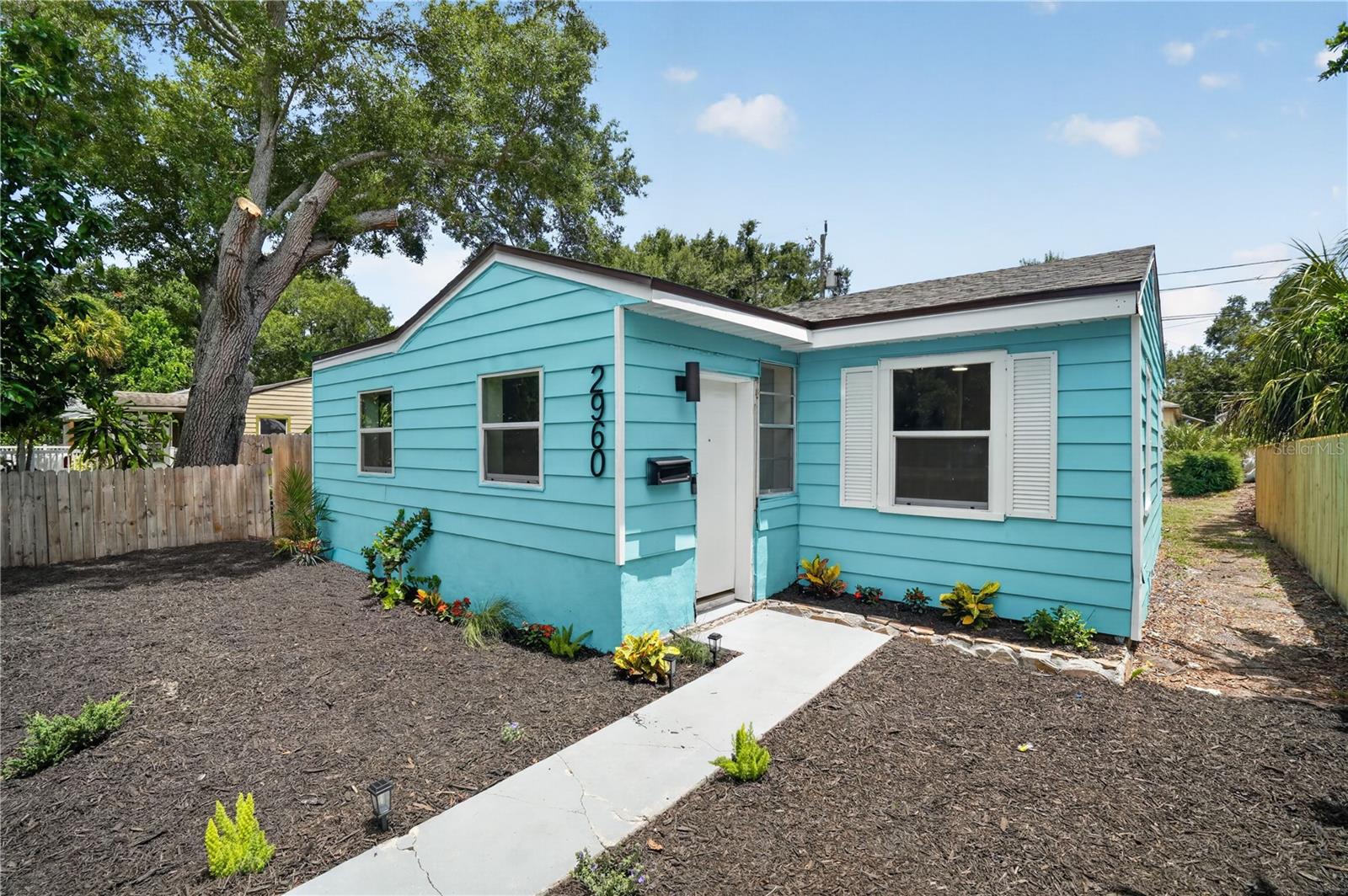 EAST ROSELAWN - Residential
