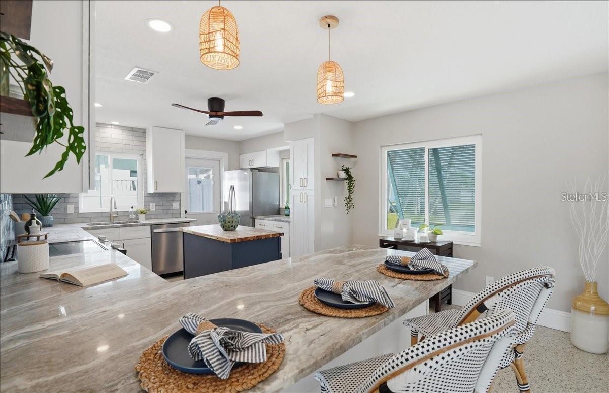 ISLE OF PALMS 1ST ADD - Residential Lease